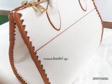 Load image into Gallery viewer, GWYYNETH CROCO 12&quot;